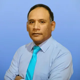 Lic. Henry Claverías